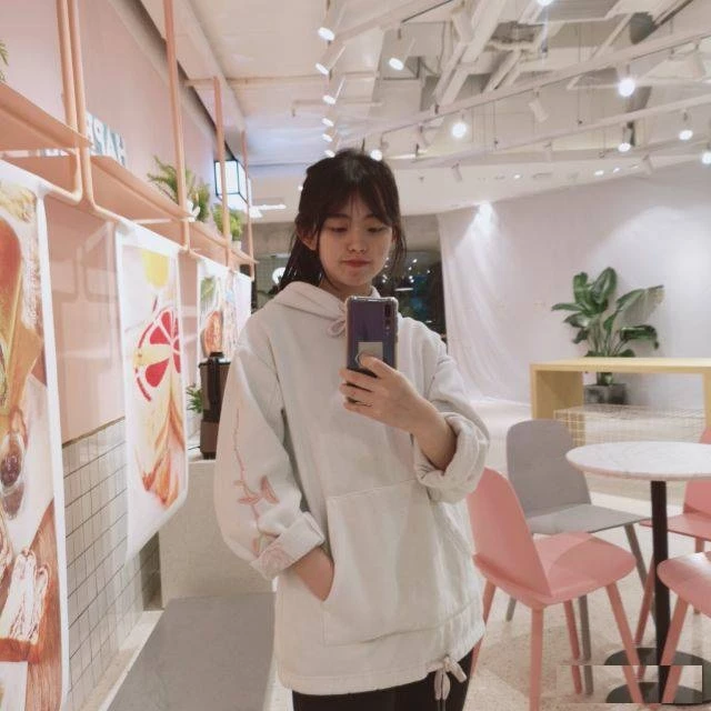 学生妹女友说想让我安慰她那饥渴的嫩穴露脸加生活照[23P]