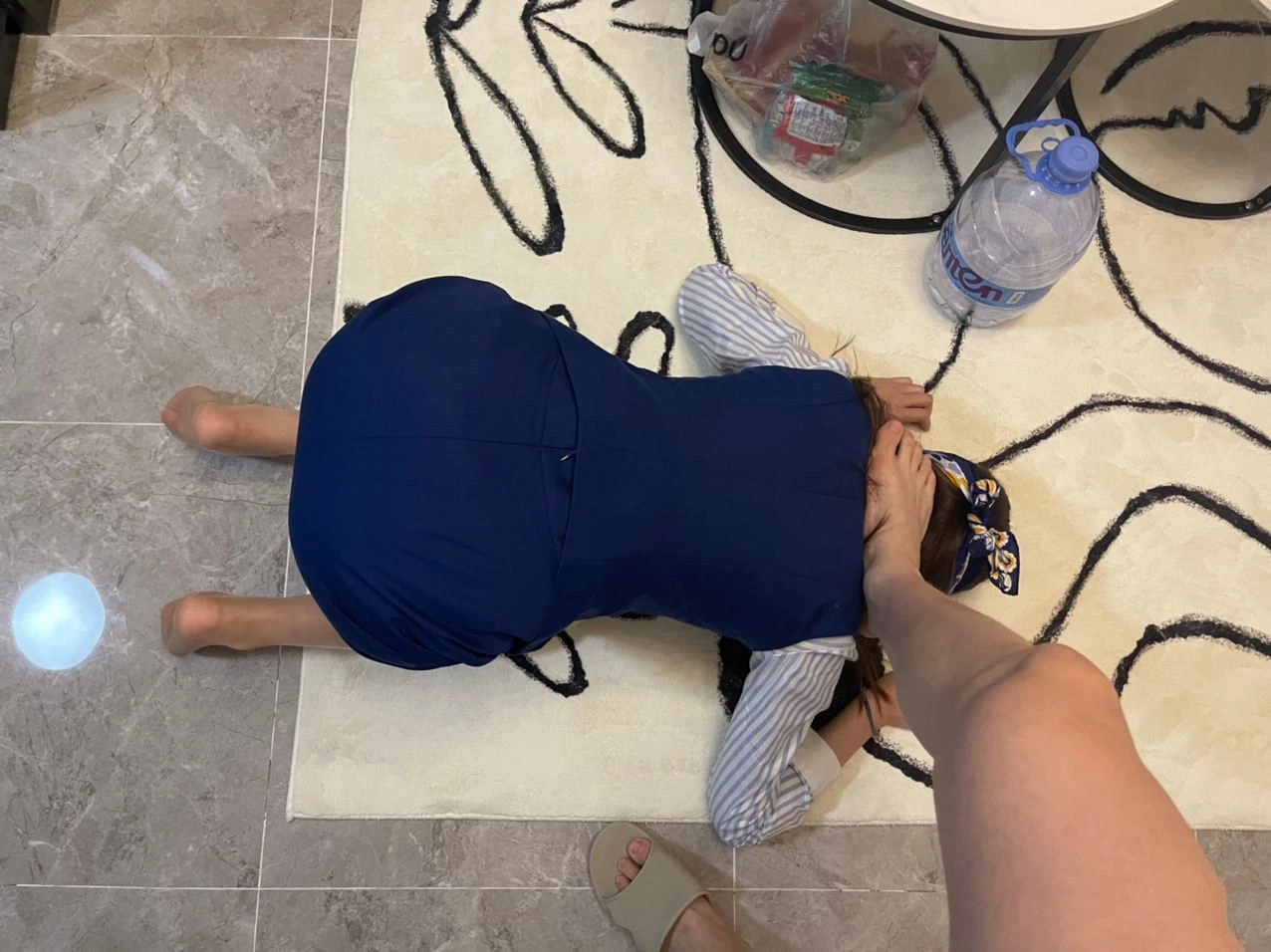 空姐母犬为您服务[14P]