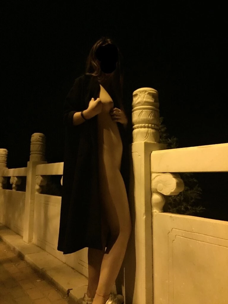 胸看这挺大呢[10P]
