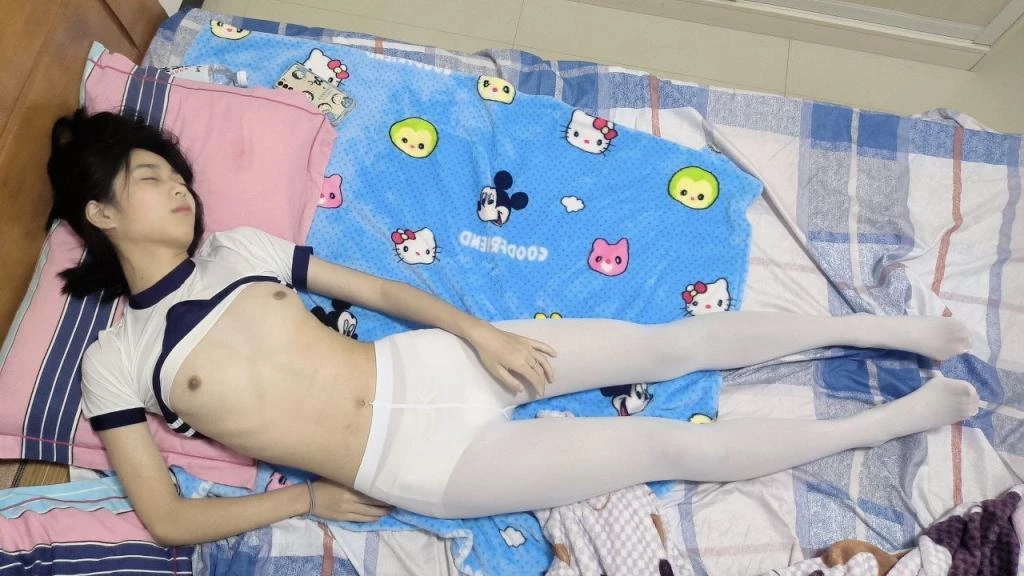 白丝良家完美的身躯[14P]