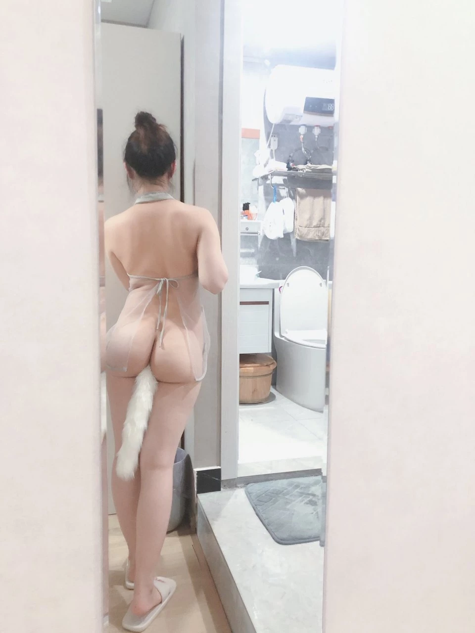 有点姿色的人妻 [15P]