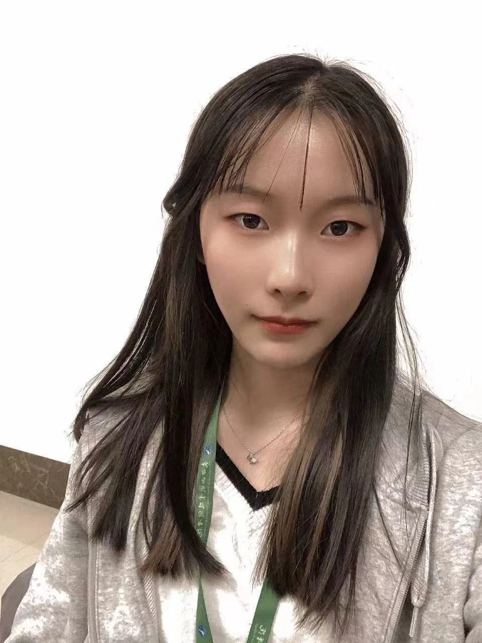 很清纯的小嫩妹[12P]