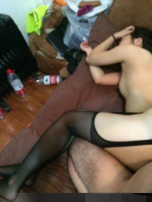 进入她的身体里 [14P]