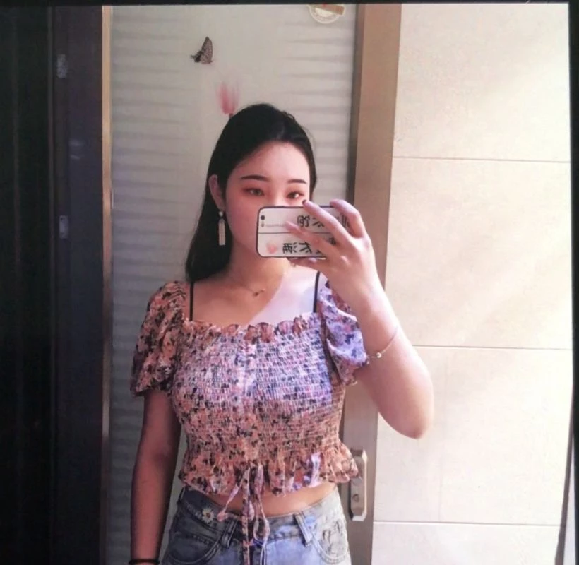 美不美看乳房。这女的乳房挺诱惑的[18P]