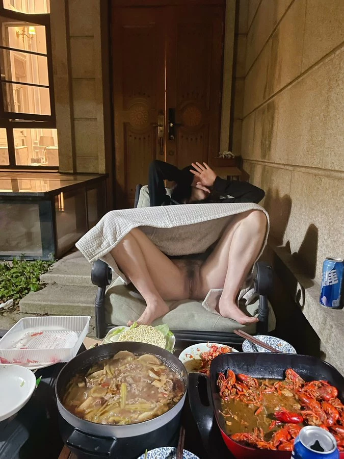身材确实好啊！皮肤还那么嫩 满满的高级感[24P]