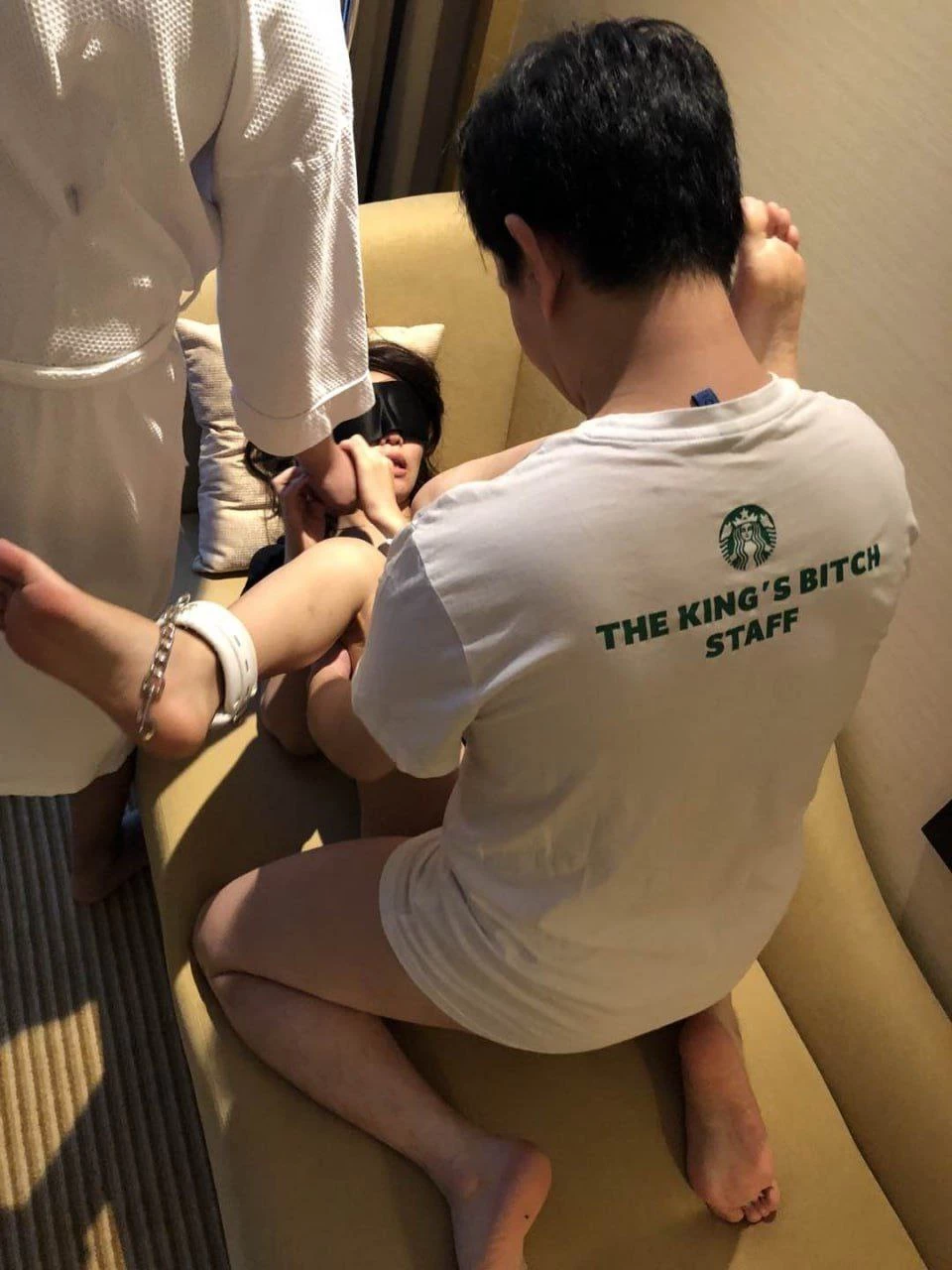 和两个男人一起爽 [10P]