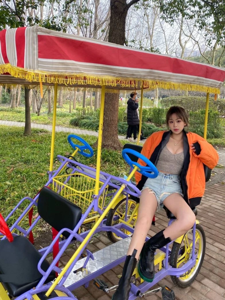 有个开卡宴的骚女友我少奋斗多少年啊[20P]