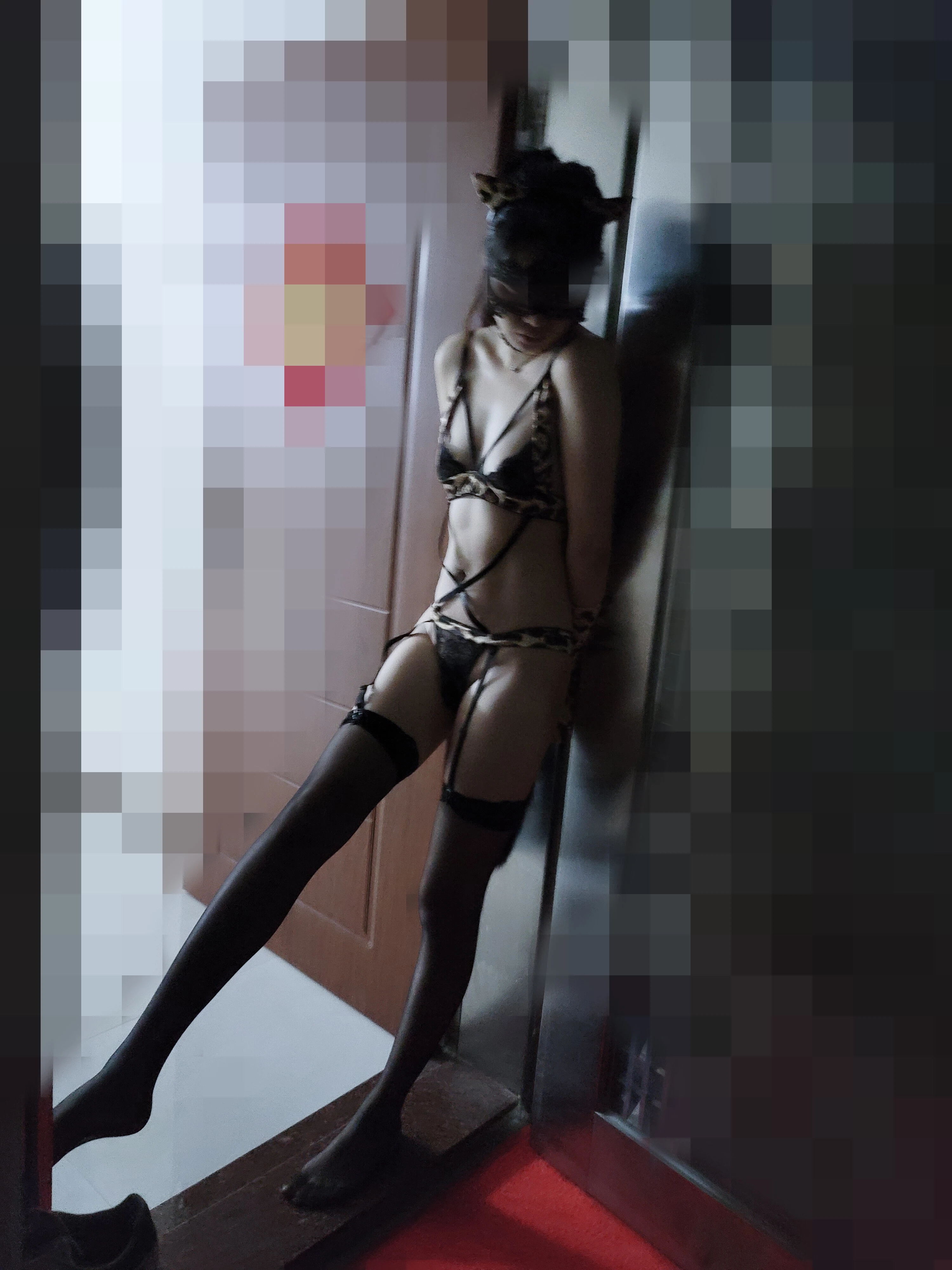 身材超好的黑丝小野猫[12P]