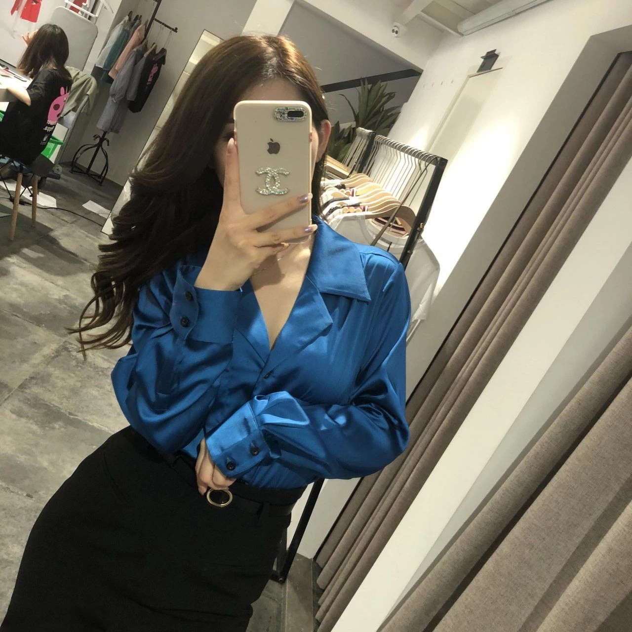 花枝招展的女友 [13P]