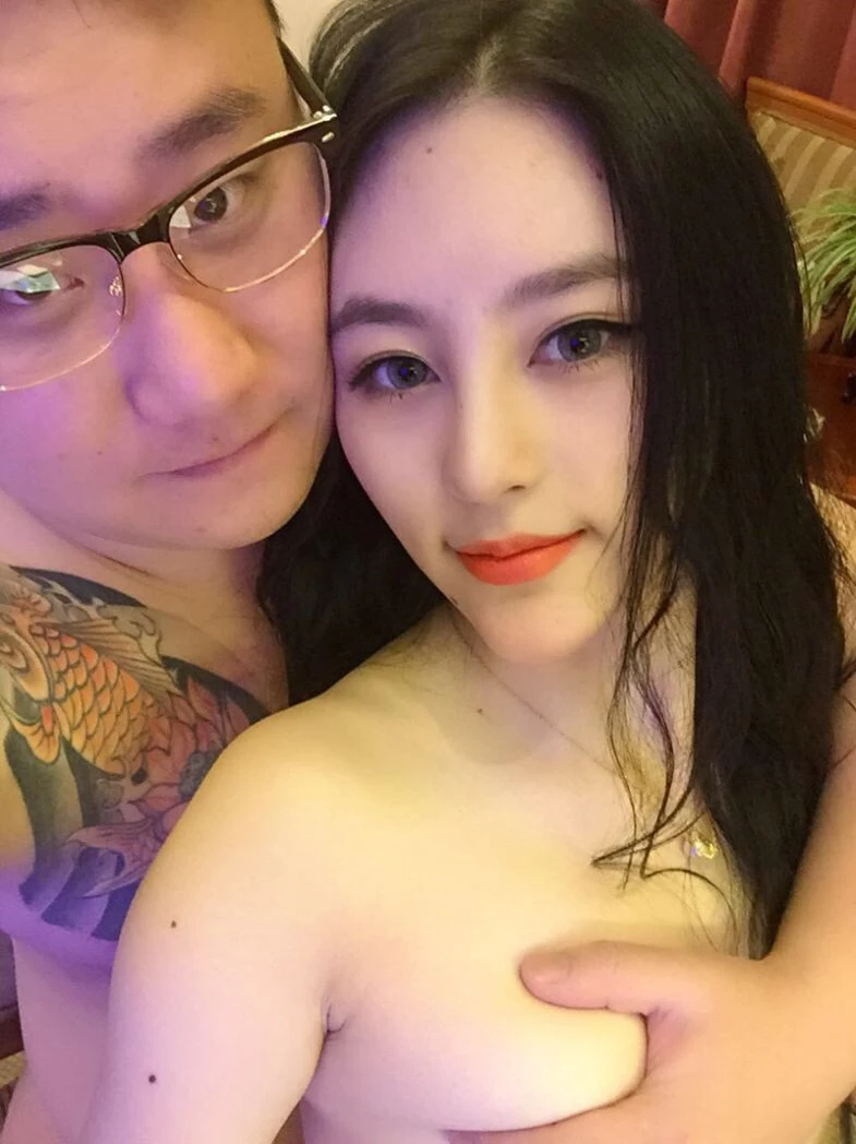 新婚不久的小夫妻 [28P]