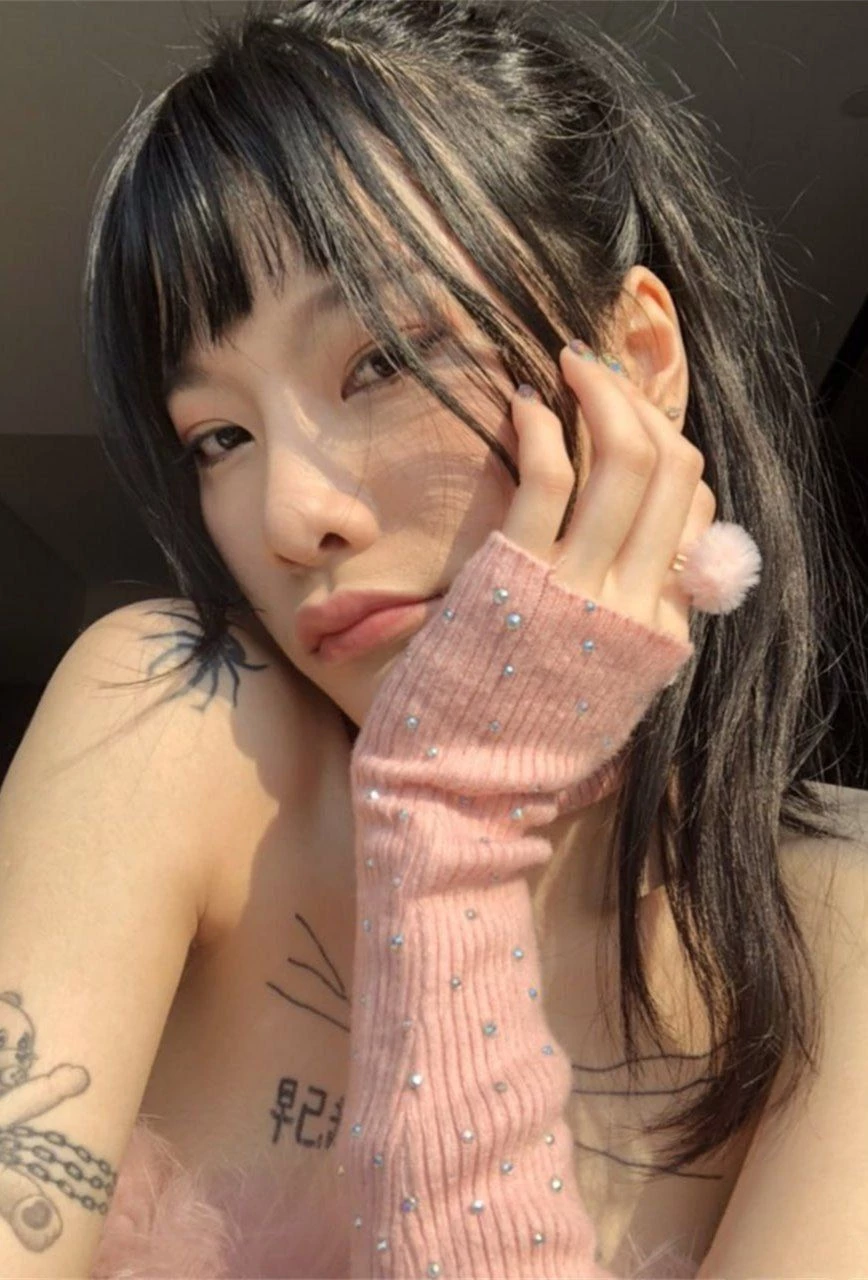 精神小妹太美了 [21P]