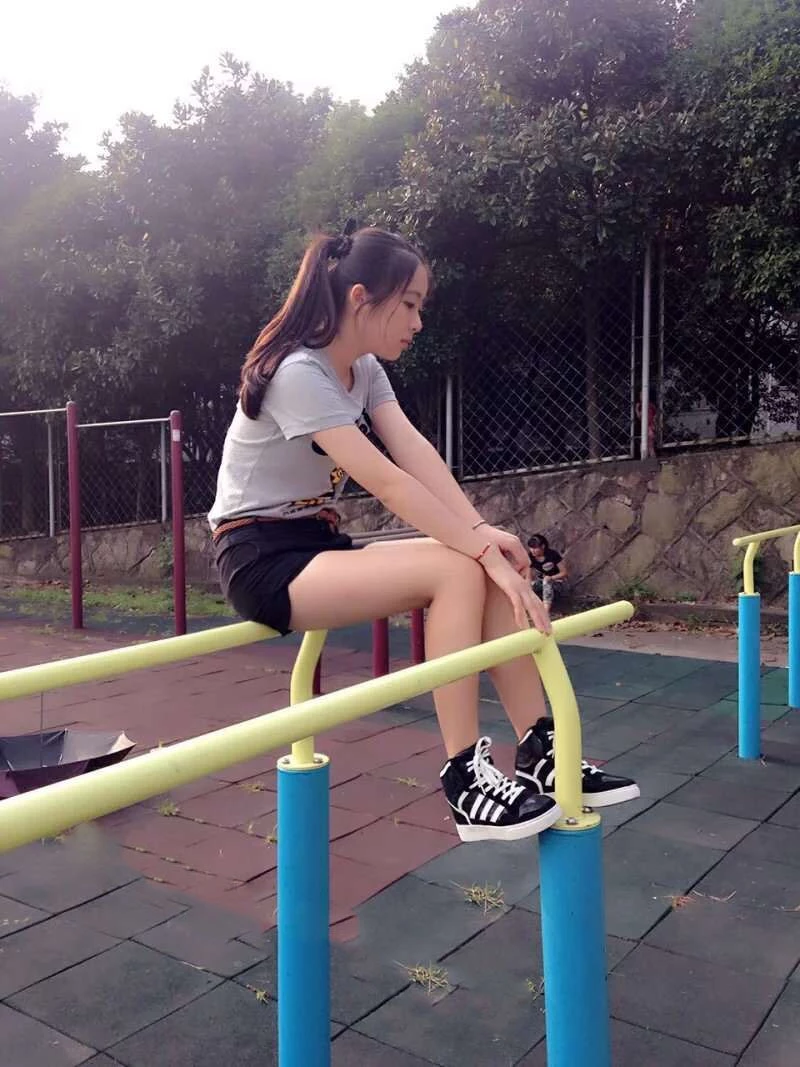 女友娇羞可爱[16P]