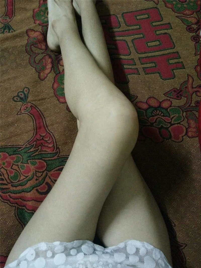 女友半夜传来自拍叫我怎么睡［12P］