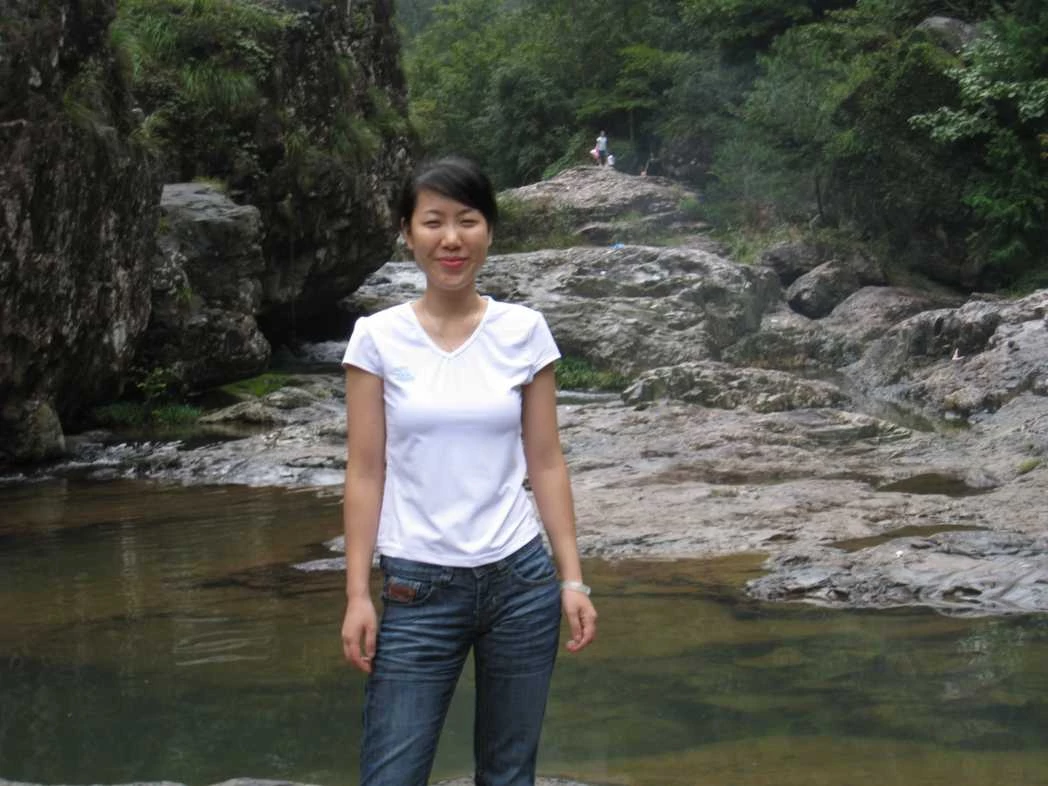 这人妻蛮熟的了。身材倒是还真不错的样子[12P]