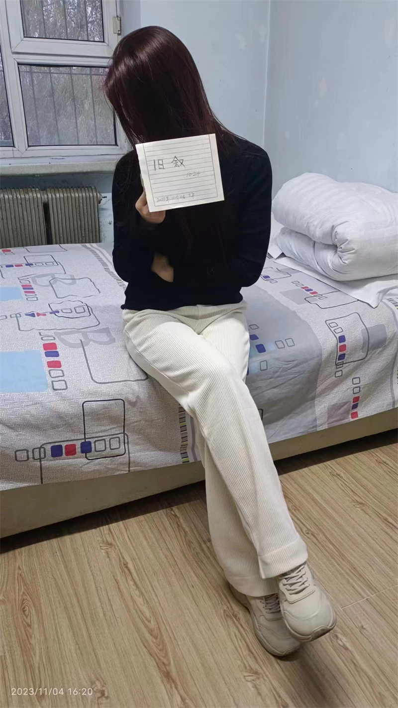 [旧叙原创]身材苗条却有料的无毛小嫂子 被无套插入 淫水拔丝 多多评论 手写验证 [15P]