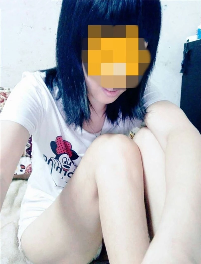 女友半夜传来自拍叫我怎么睡［12P］
