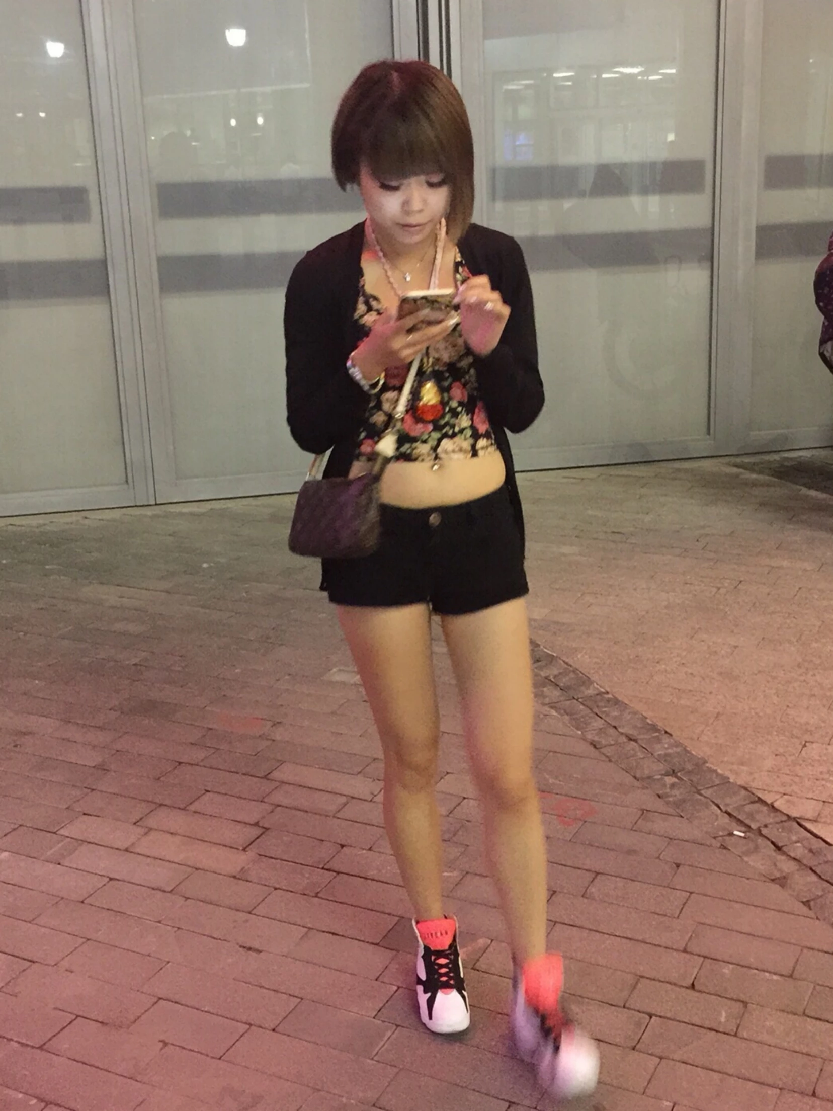 吃饱喝足操一宿，骚逼都给干肿了[37P]