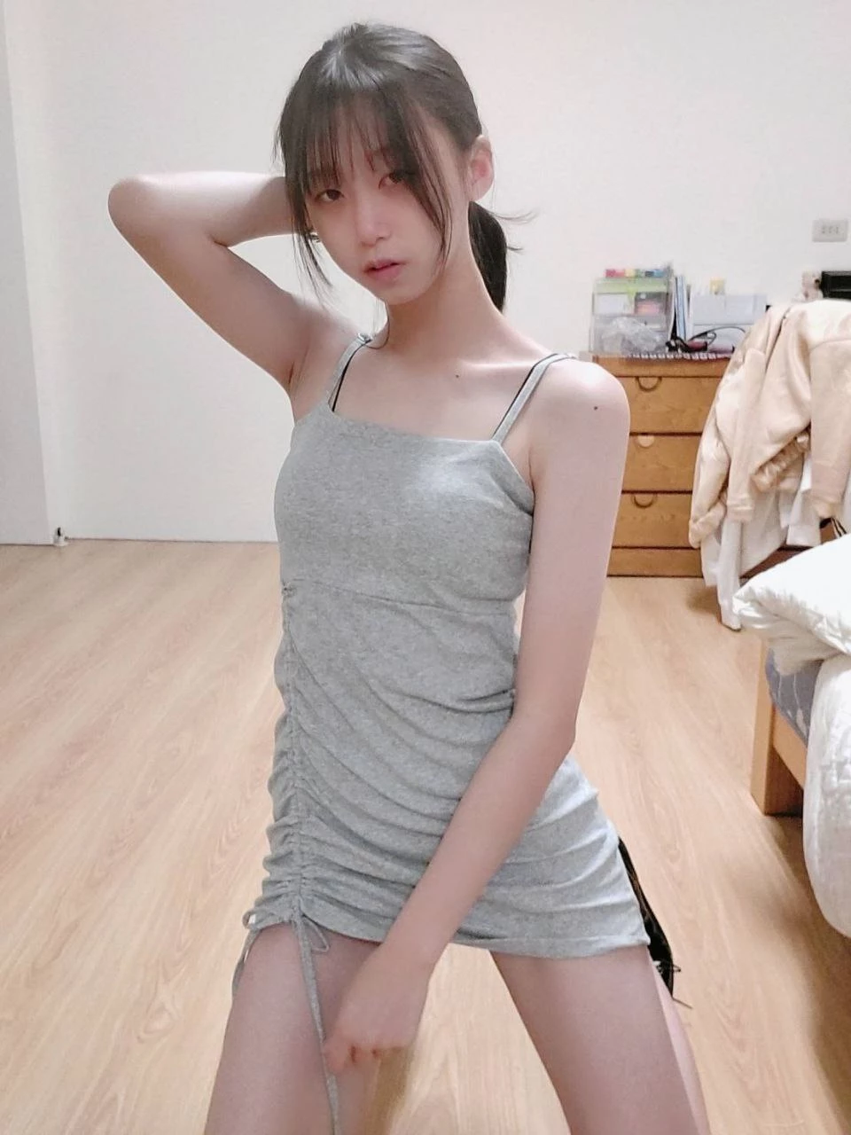 清纯的妹子怎么看都非常的舒服[26P]
