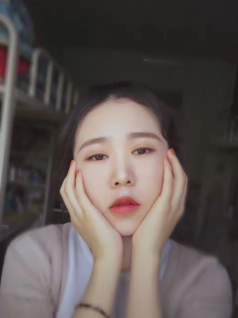 妹子有颜值有身材，很会玩很放得开嘛[18P]