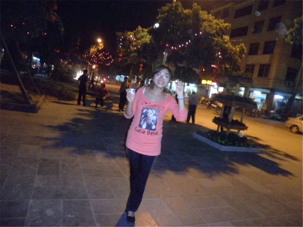 清纯的长像灿烂的笑容 [21P]