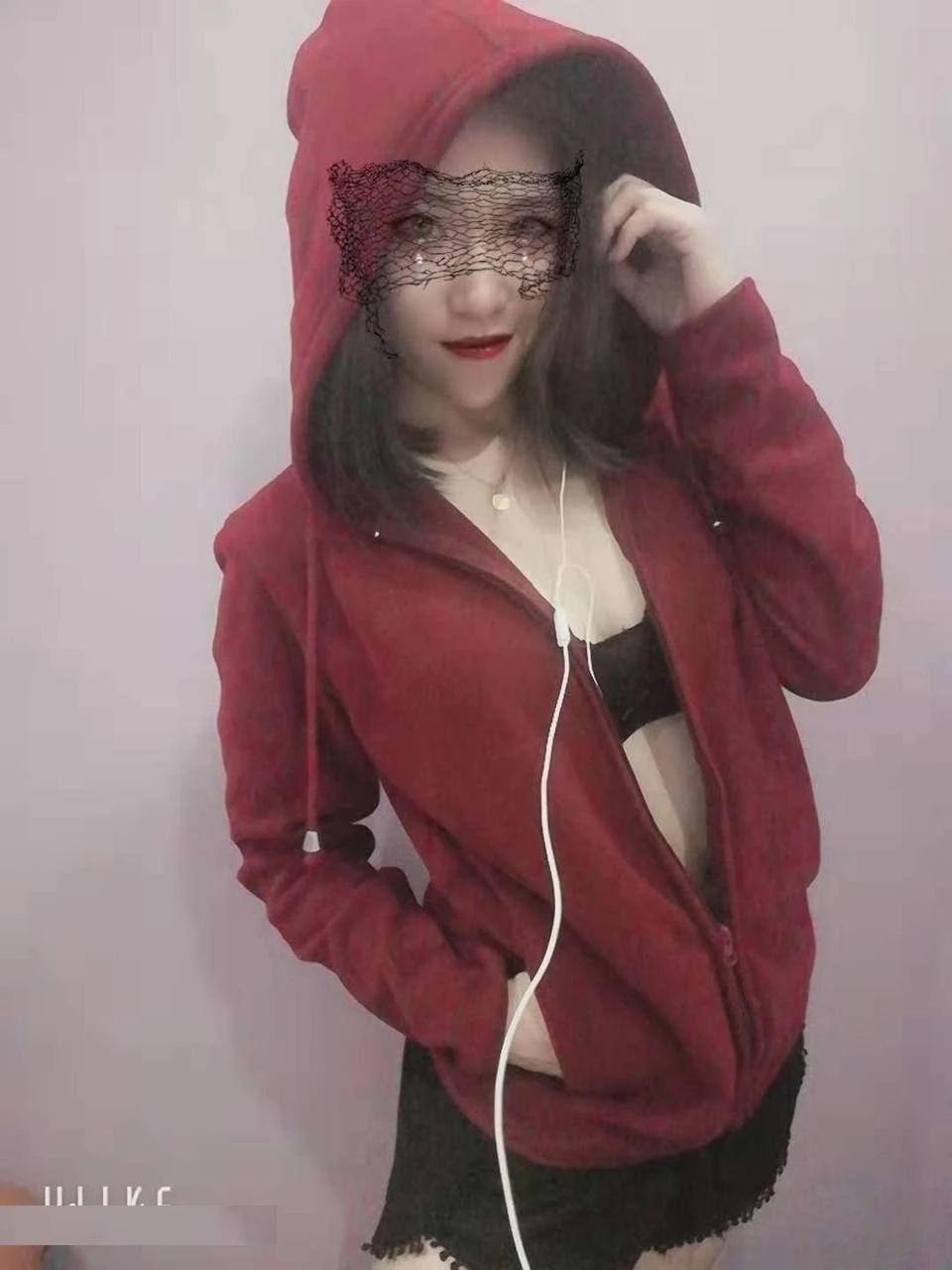 美女表情太淫荡了，给人一种欲罢不能的感觉[17P]