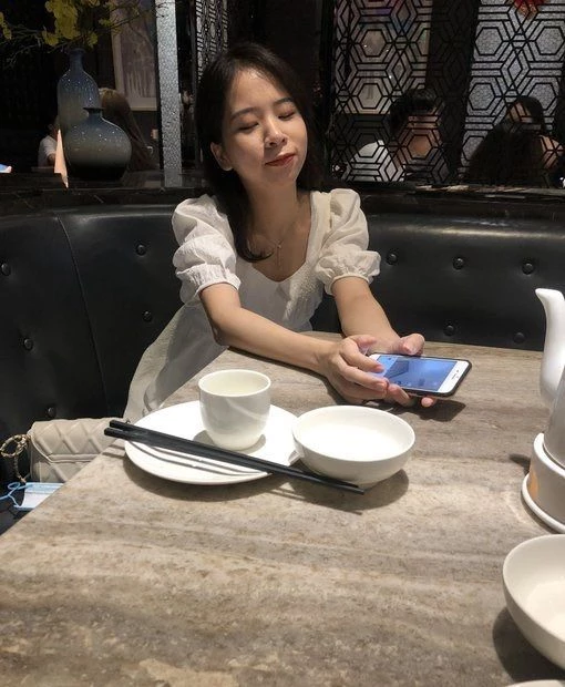 感觉爱液湿润下的私处，让男人想进入她的桃源洞中[18P]