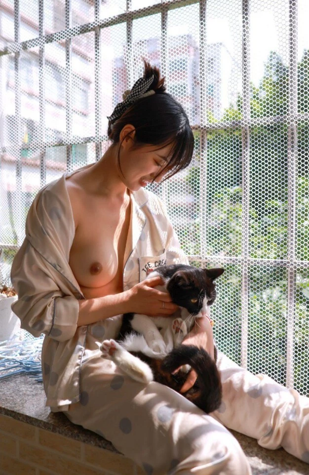 极品少妇的午后慵懒时光[13P]