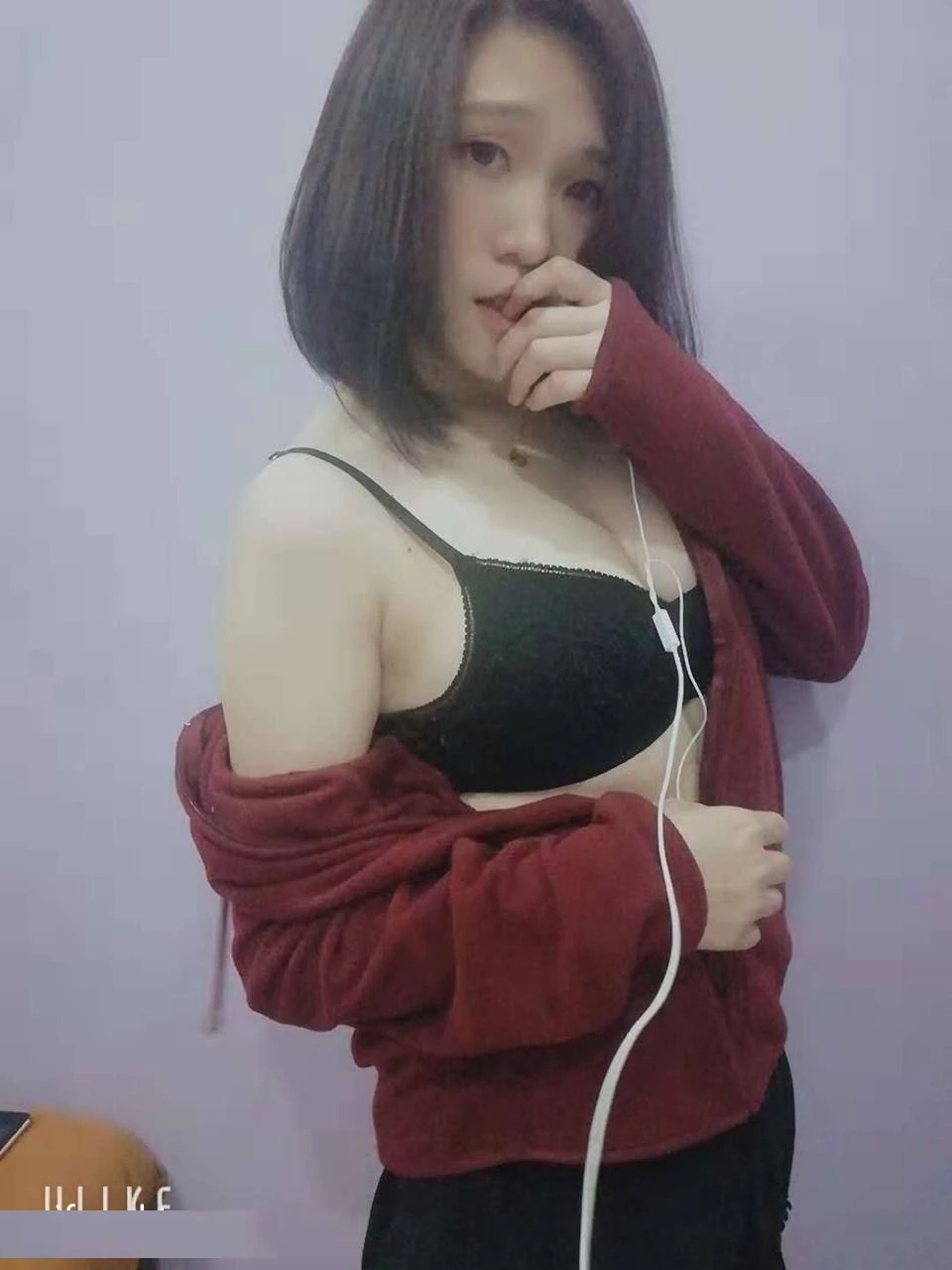 美女表情太淫荡了，给人一种欲罢不能的感觉[17P]