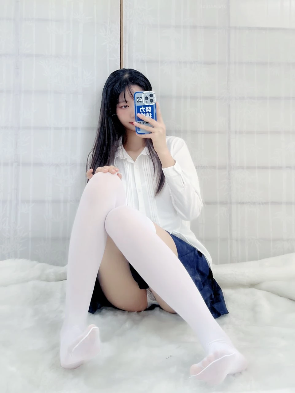 白丝很加分 [17P]
