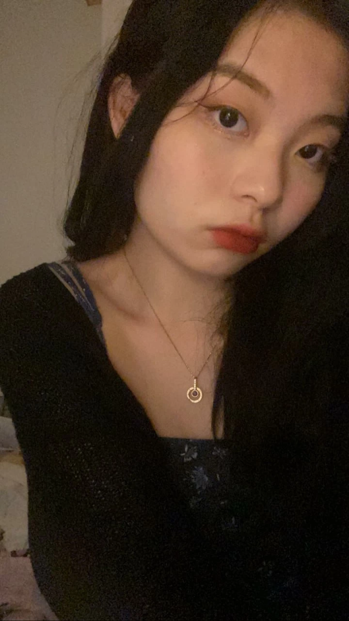 十分孤独的女人 [26P]