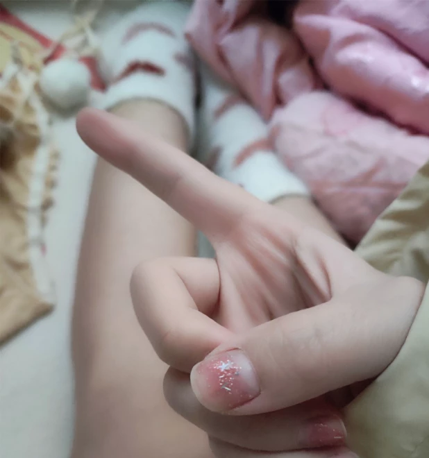 [原创] 我的小奶牛水手服系列~~等待被肏的小骚猫[20P]