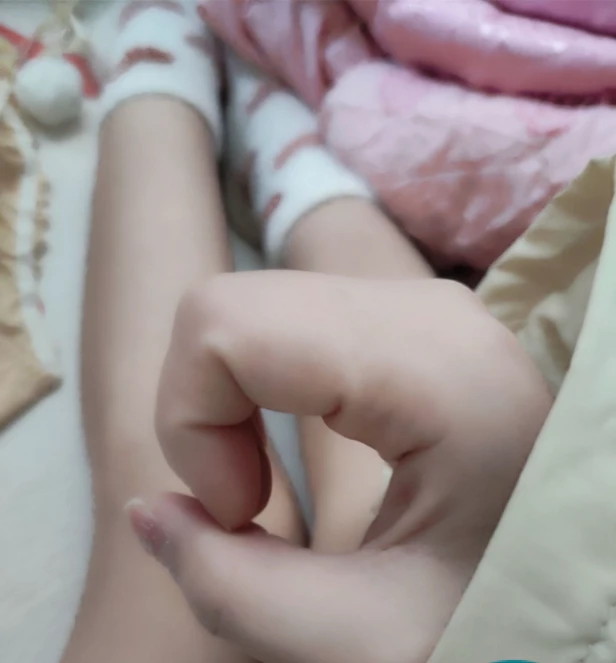 [原创] 我的小奶牛水手服系列~~等待被肏的小骚猫[20P]