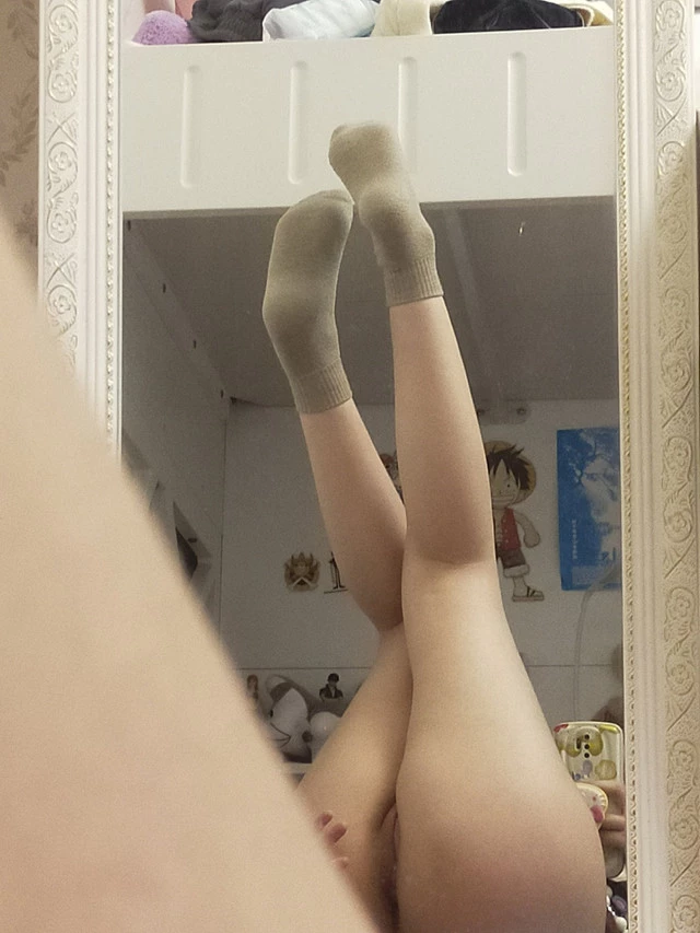 学妹的皮肤真多啊~[17P]