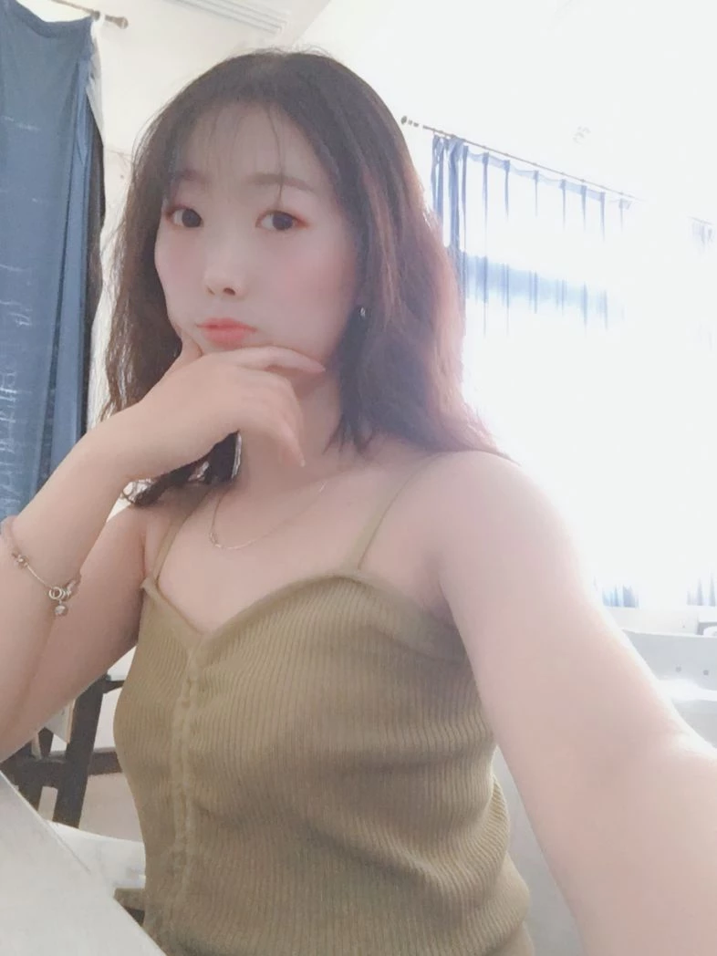 长的漂亮，身材出众的清纯少女就这么被出卖了[19P]