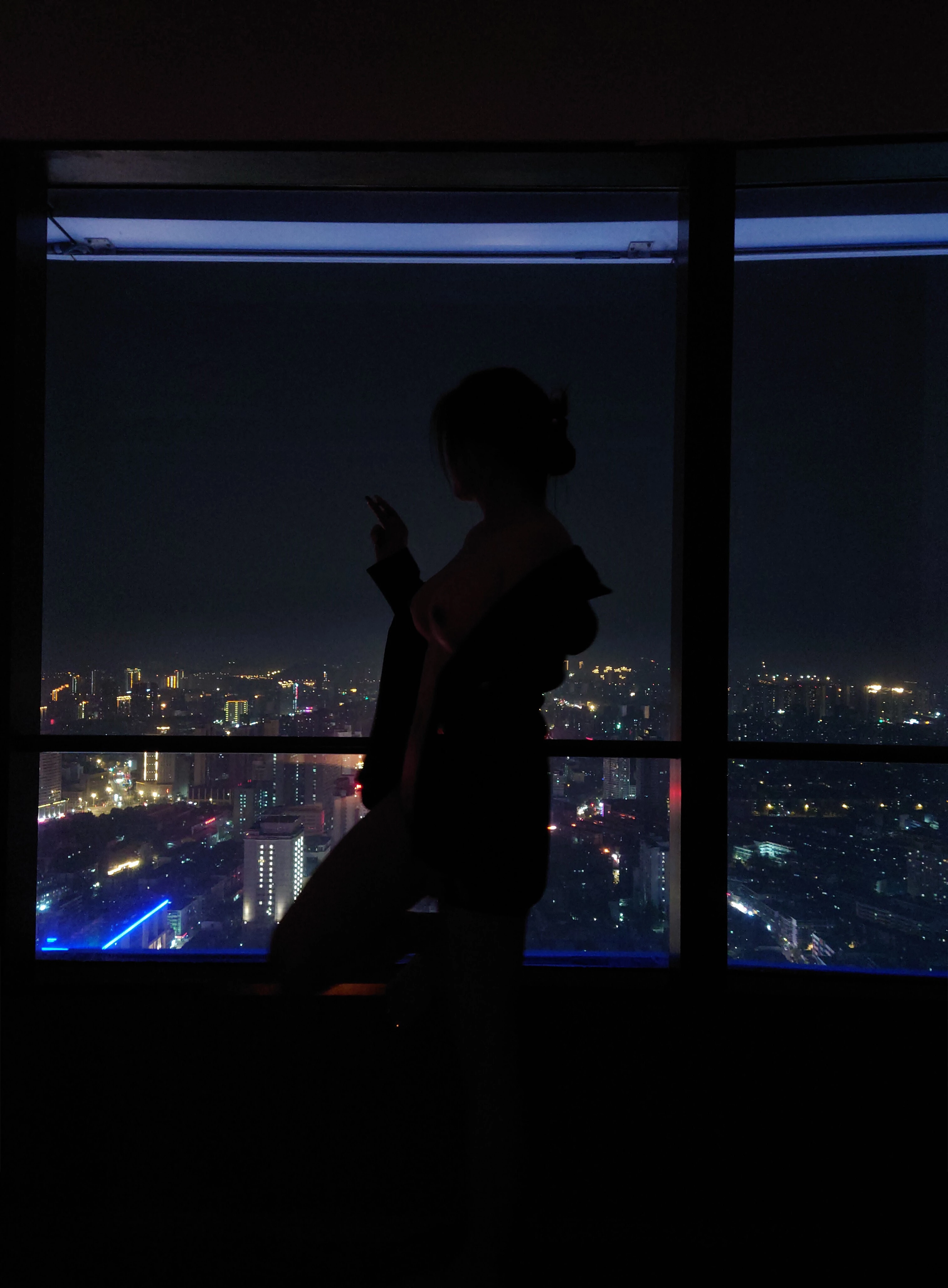 [原创][一撸由你]迷醉是什么感觉？骚妻演绎的够不够彻底？故事都是从夜开始。。。。[26P]