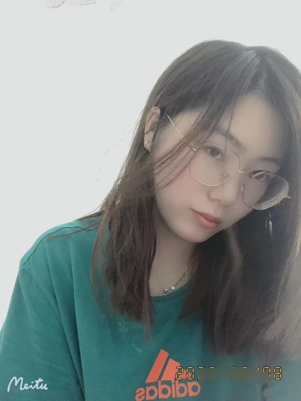 清纯中带点骚的极品学妹[20P]