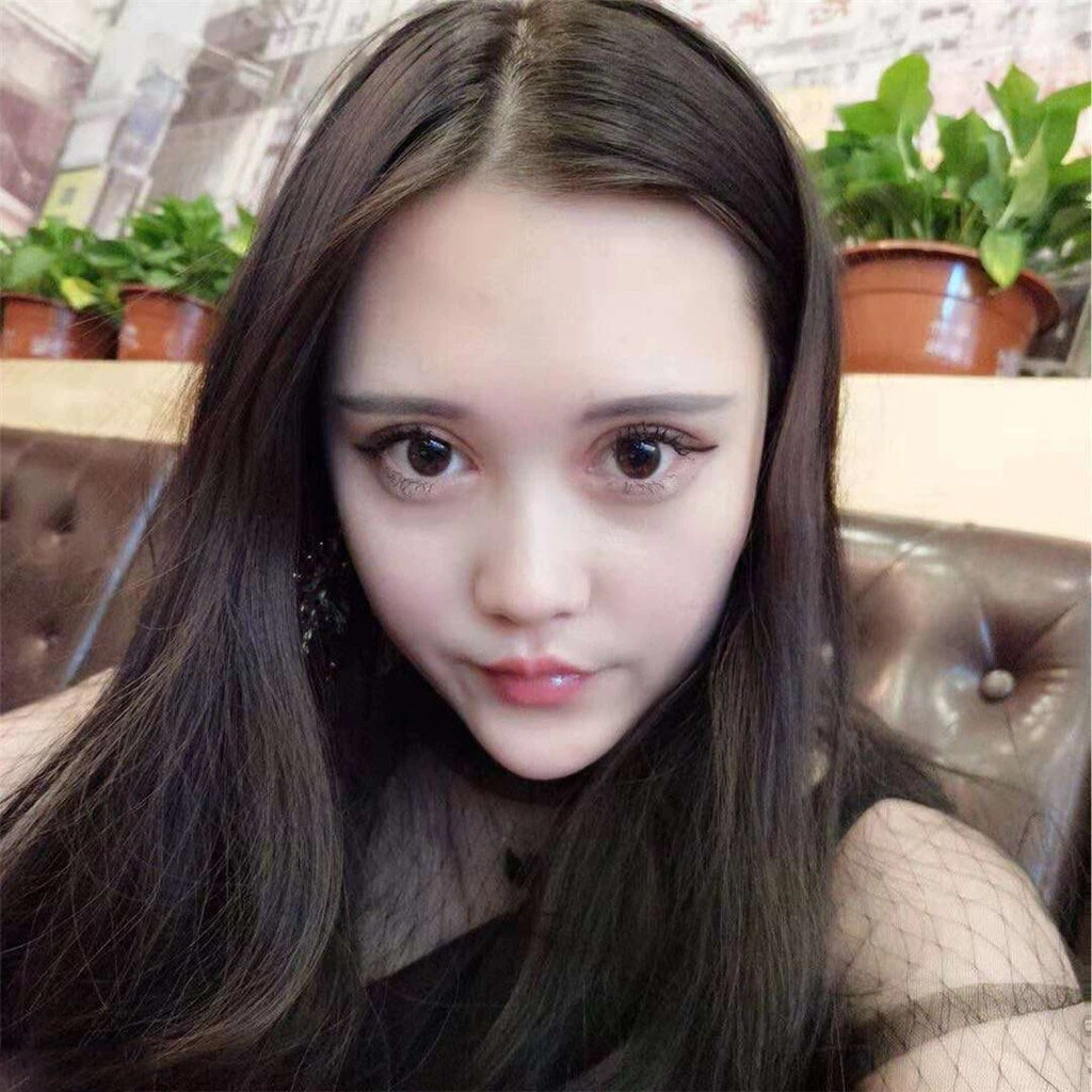 像洋娃娃一样的女朋友[11P]