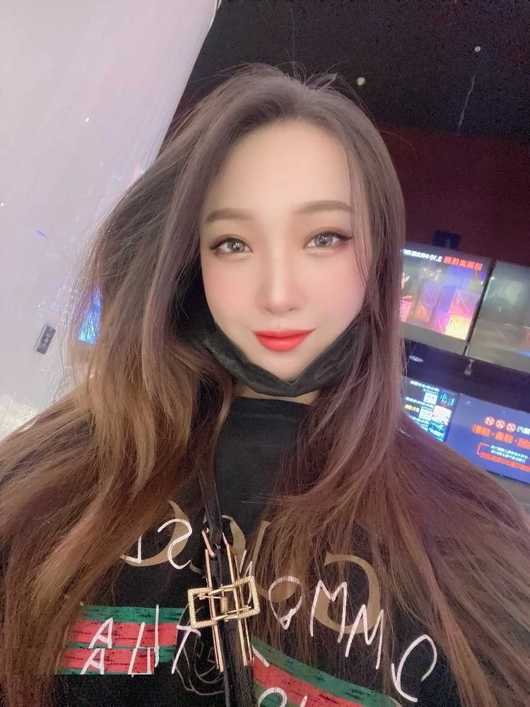 妖艳女人露脸 这身材能不诱惑吗[20P]