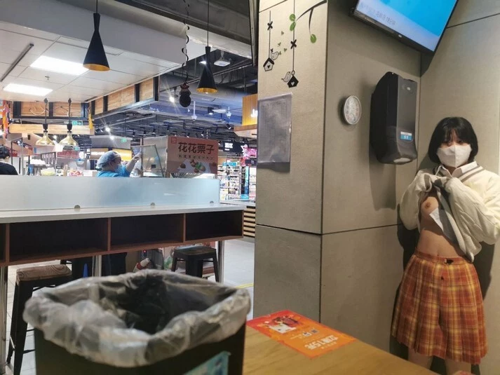 女友说真空逛街人前露出的感觉非常刺激[10P]