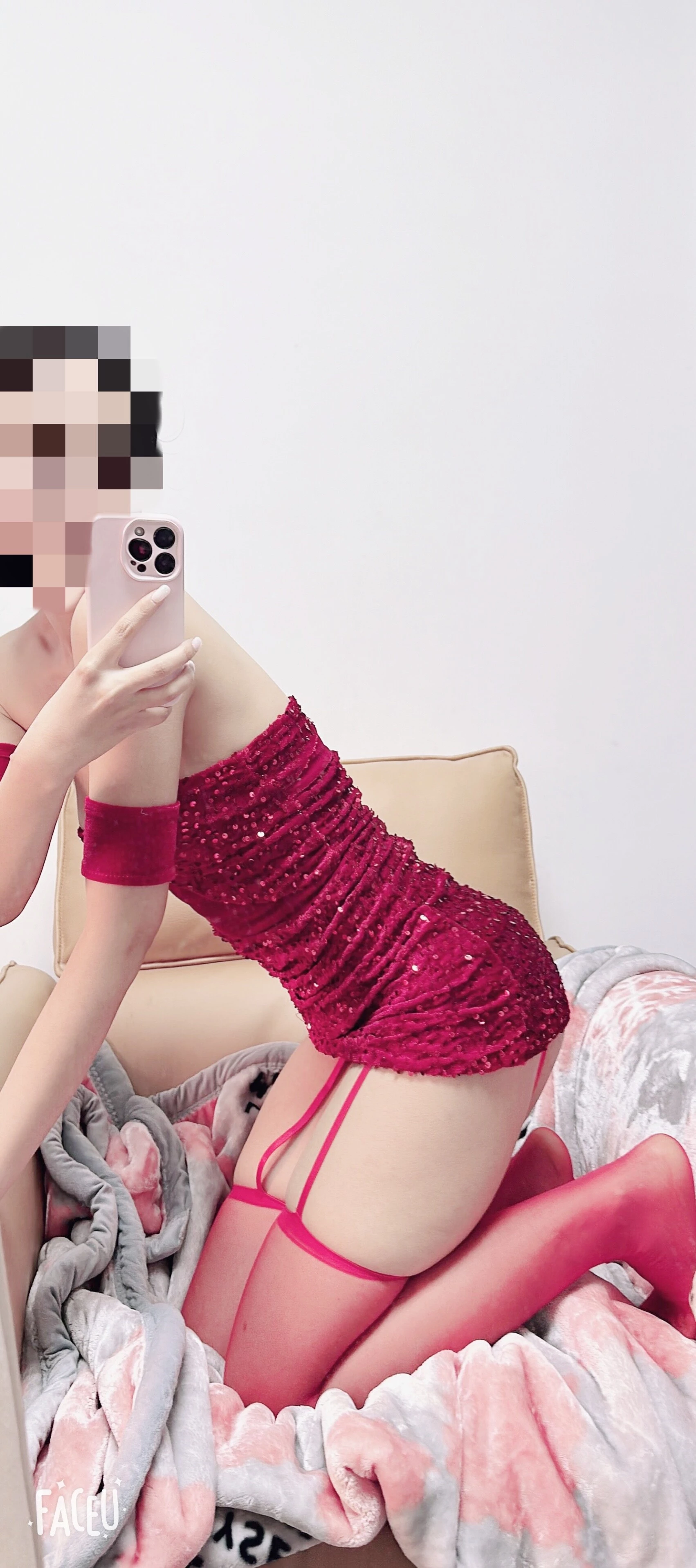 ［原创］自从小母狗怀孕后没办法做运动，只能是在家自拍勾引我，本次主题：粉色丝袜+兔女郎，第六弹［36P］
