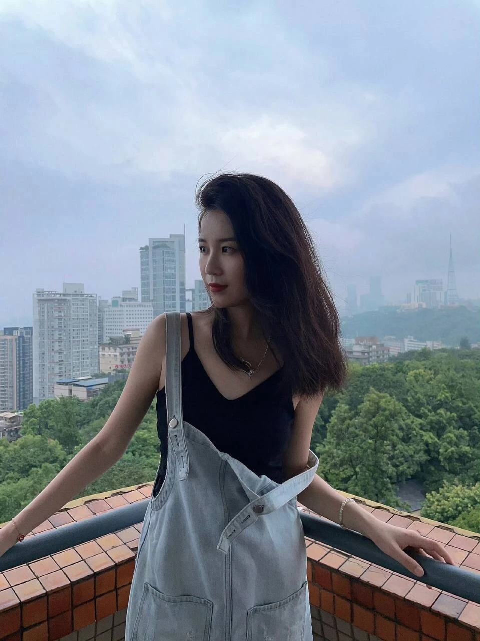 必须内射才对得起她[10P]
