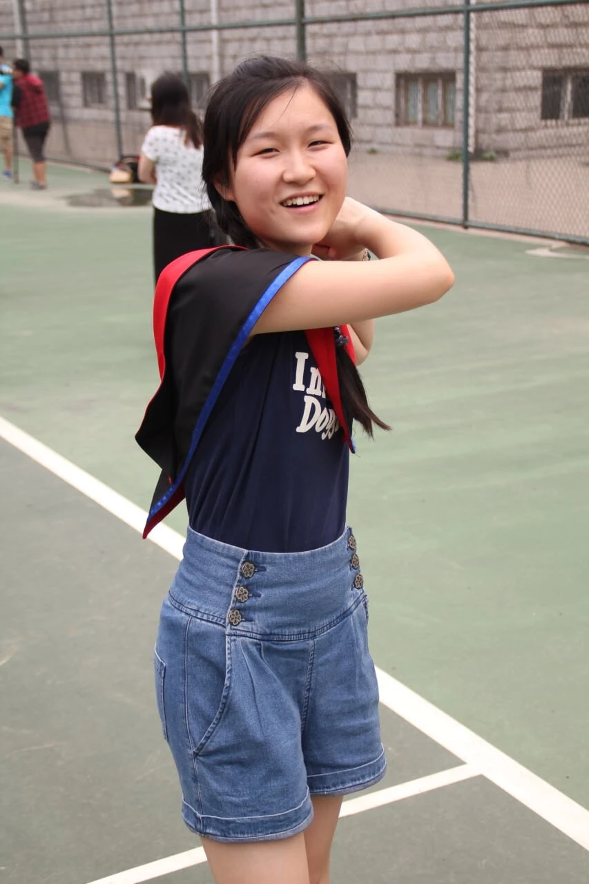扎辫子的大姑娘[23P]
