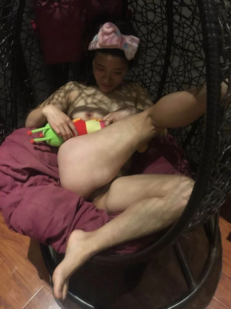 身材相貌都很不错 [23P]