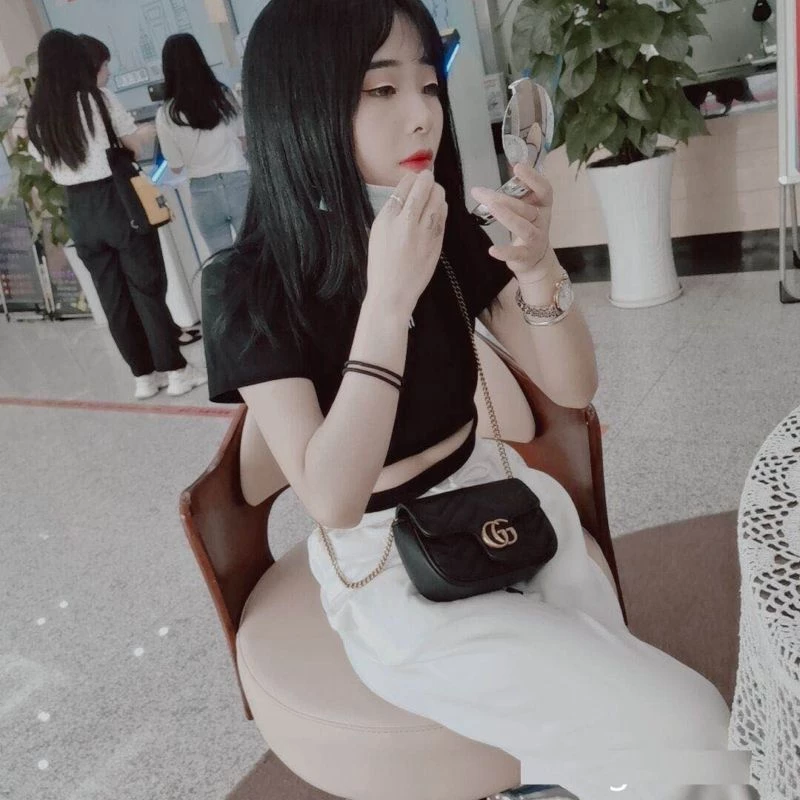 小太妹不听话更让人插着上头的[19P]