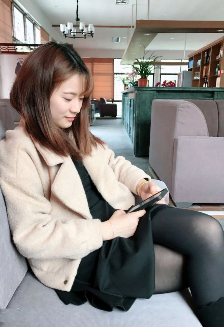 阳光般的美女 [15P]