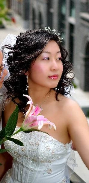 刚结婚的少妇嫌老公不行，想吃大家伙[24P]
