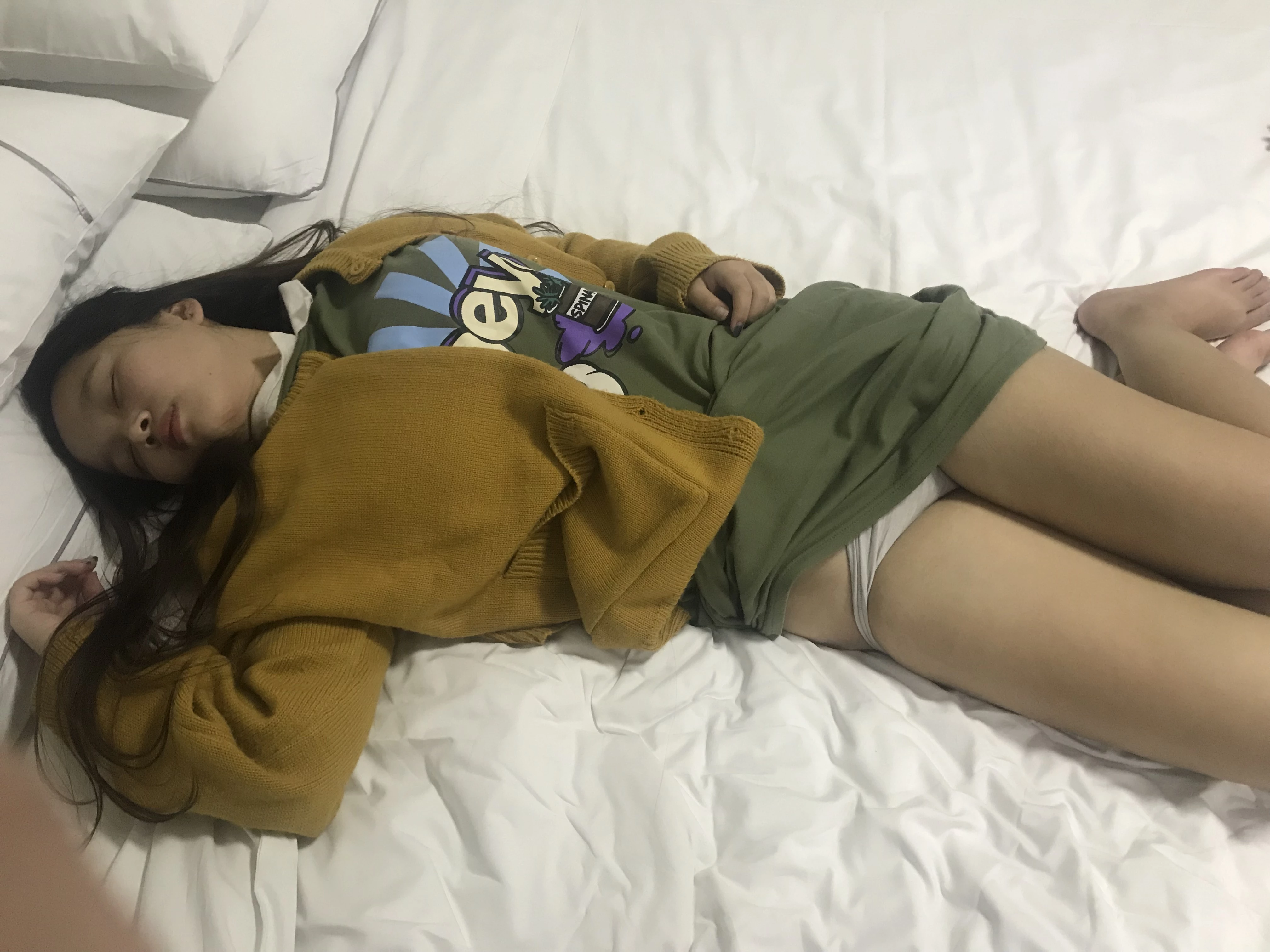 喝醉后被内射的女孩［18P］