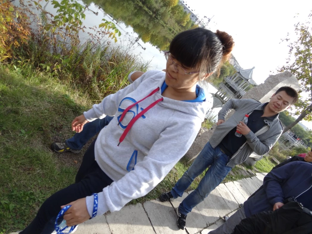 丰满少妇偷情，爱被人内射 [24P]