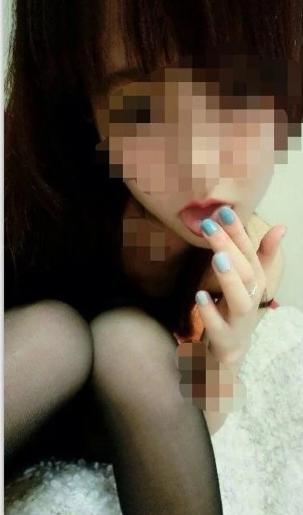淫荡小女朋友 [13P]
