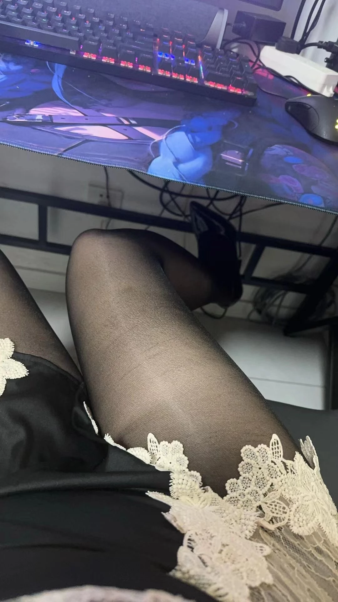 [原创]老哥分享极品骚妻，欢迎言语交流[13P+1v]